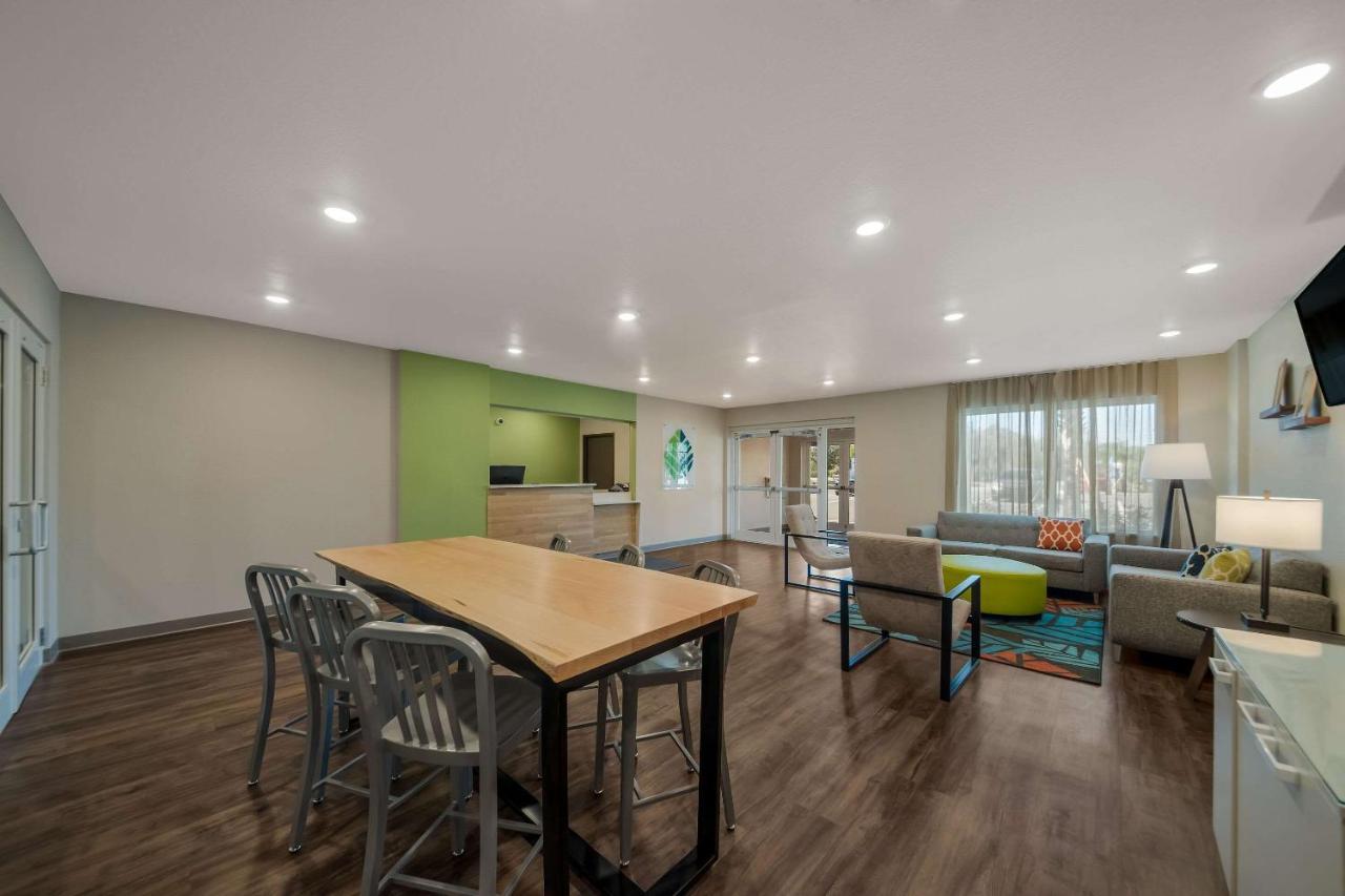 Woodspring Suites Wesley Chapel-Tampa Esterno foto
